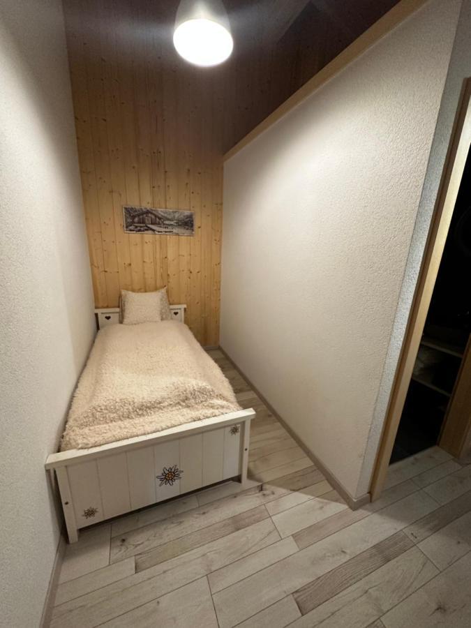 Chambres D'Hotes Les Louettes A Sapinhaut Canton Du Valais Saxon 外观 照片